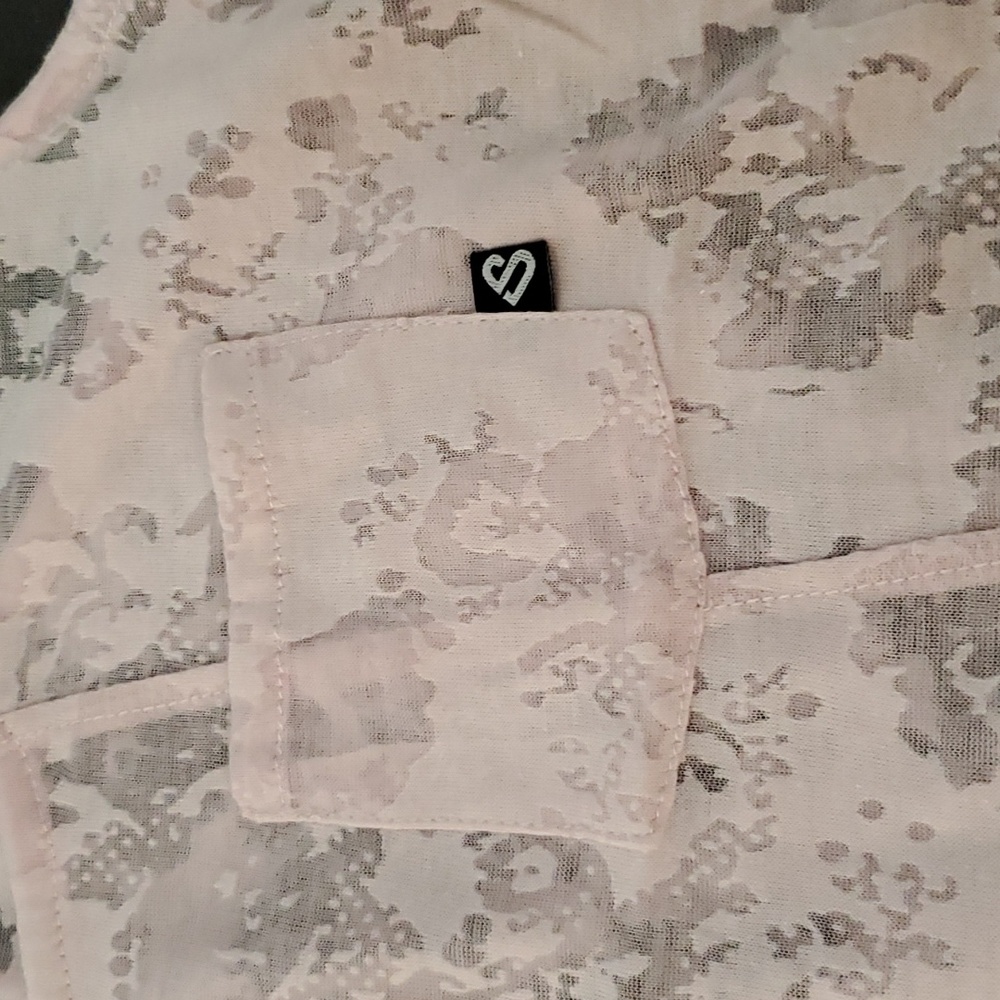 🎄5/$30🎄NWT Silver Icing Tank - Picture 2 of 5